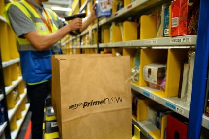 Sac papier amazon prime now dans un entrepôt