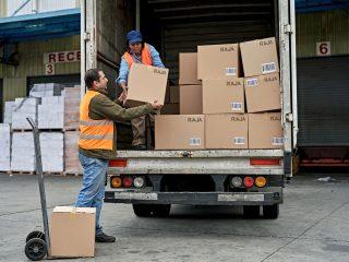 Tout savoir sur le camion logistique : comment le choisir et l’équiper